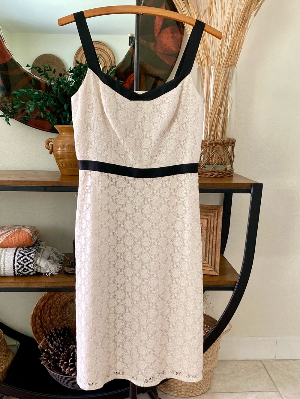 LOFT Cream Lace Midi Dress with Black Trim Sz 2